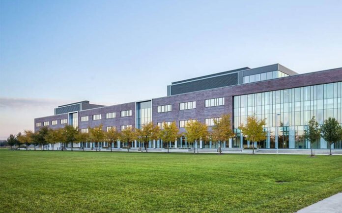 az-conestoga-college-conestoga-downtown-kitchener-campus